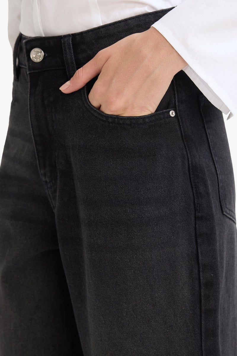 DeFacto Black Woman Relax Fit High Waist Straight Leg Jeans Casual - Image 5